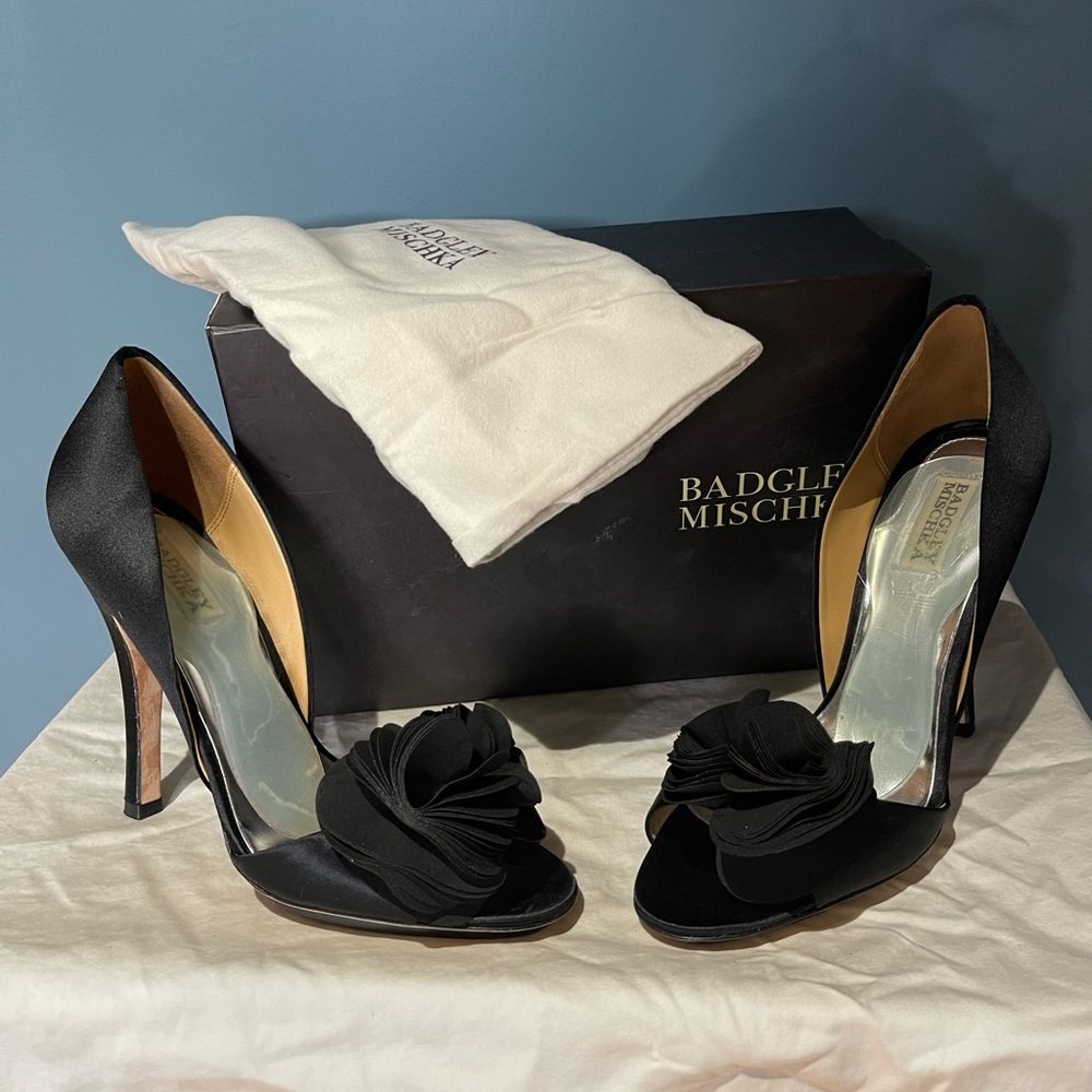 Badgley Mischka Black Satin Heels
